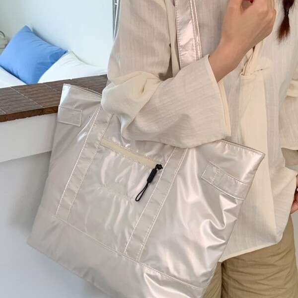 Large Capacity for Women Summer 2025 New Simple Versatile Shoulder Trendy Textured Commuter Tote Bag
