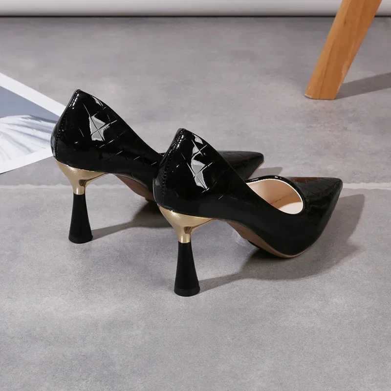 2024 Trend New Summer Red Heels Elegant Woman Black Heeled Pointed Toe Pumps Dress Leather White Ladies Shoes W250814
