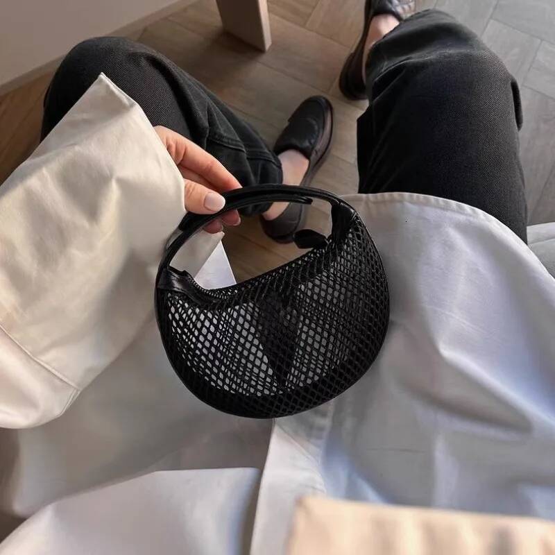 Black Fishing Bag New Niche Design Ins Fashion Summer Hollow Net Vacation Beach Bags Women's Hand-held Shoulder Purses high-quality
