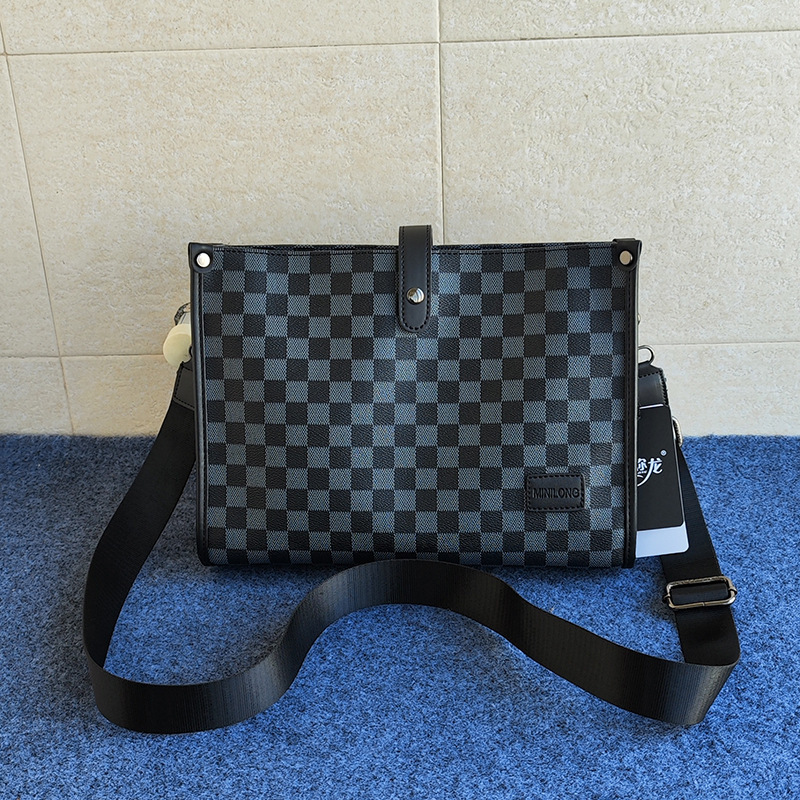 Luxury Brand Designer Bag Trendy Men's Bag Retro Student Backpack Trendy Single Shoulder Crossbody Bag Ipad Men's Bag Business Casual Leathe