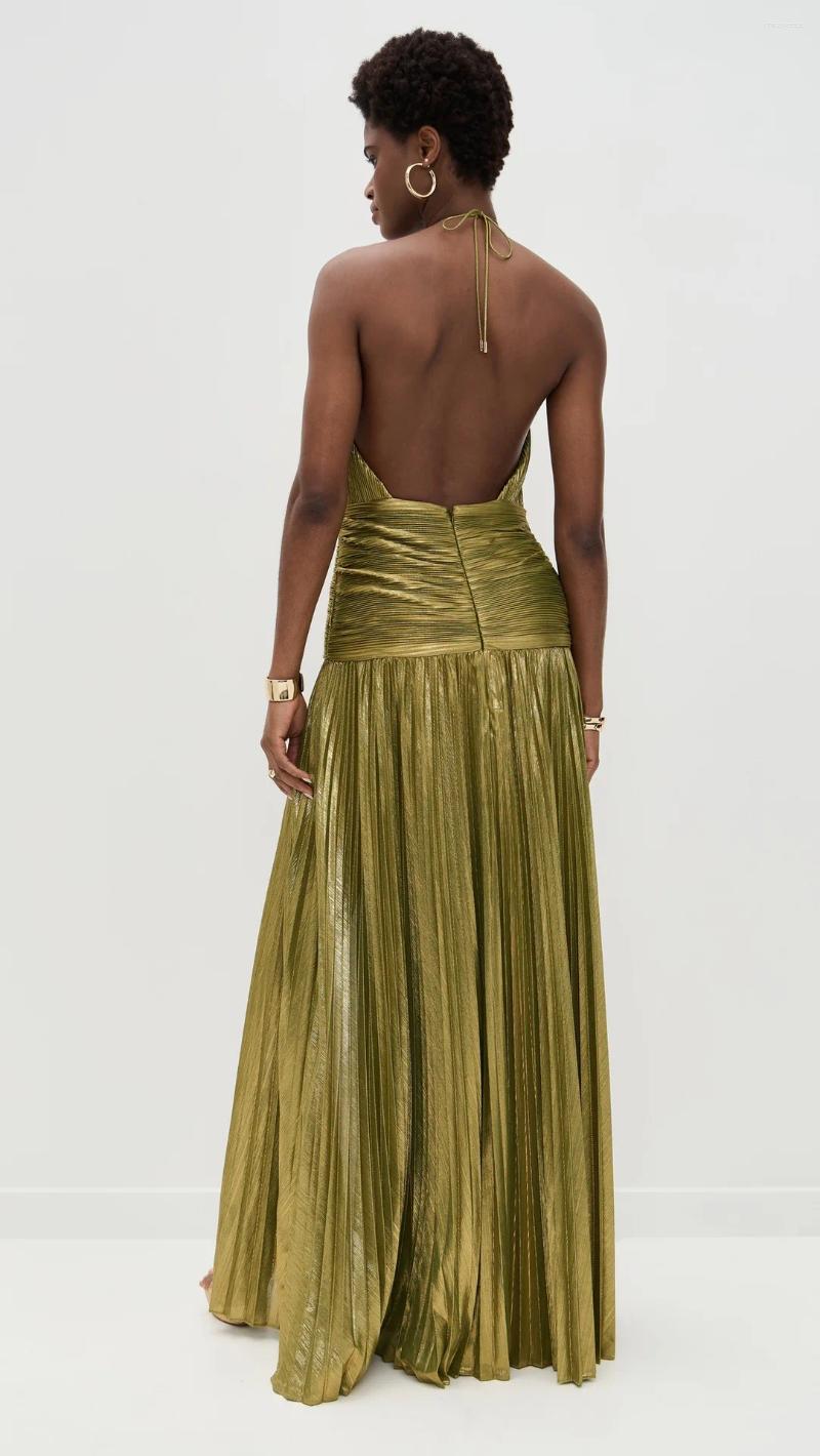 Elegant Halter Maxi Dress - Chic Long Evening Gown with High Split for Spring & Summer Events C260312