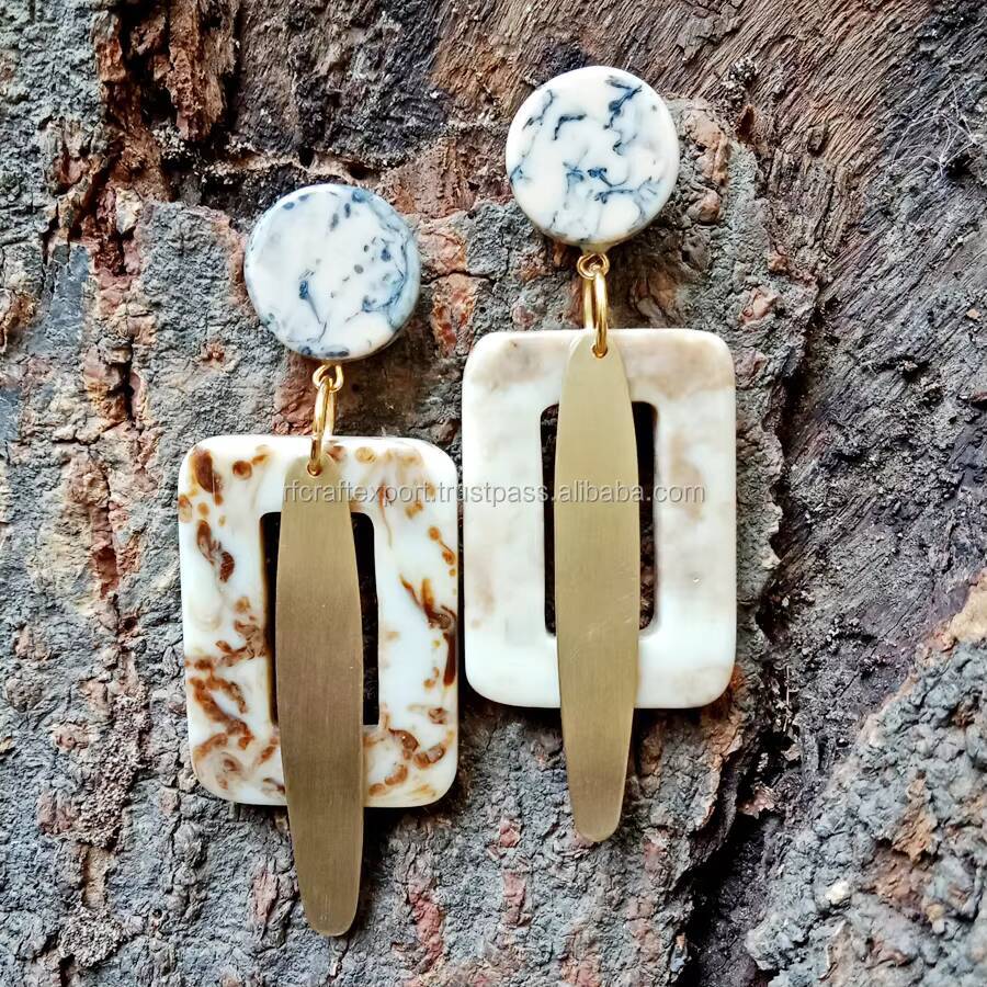 Wooden Resin Size Jewelry Modern Fashion Earrings Women's Handicrafts for Sale