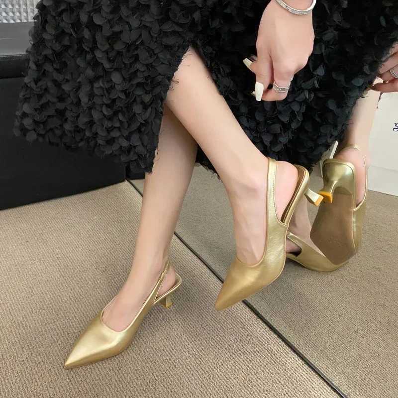 2025 Fashion Womens Shoes New Womens Pumps Solid Color Simple Mid Heel Shoes Sexy Pointed Toe Slingback Elegant Dress Shoes W250814