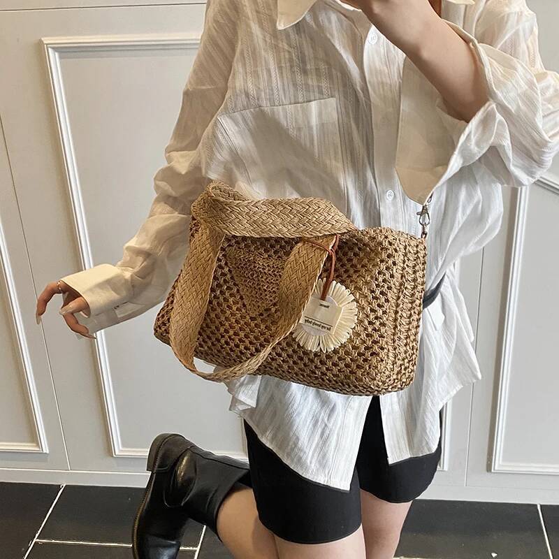 MOODS Summer Beach Straw Top-handle Bags For Women Handmade Woven Design Shoulder Crossbody Satchel Bag With Flower Pendant high-quality