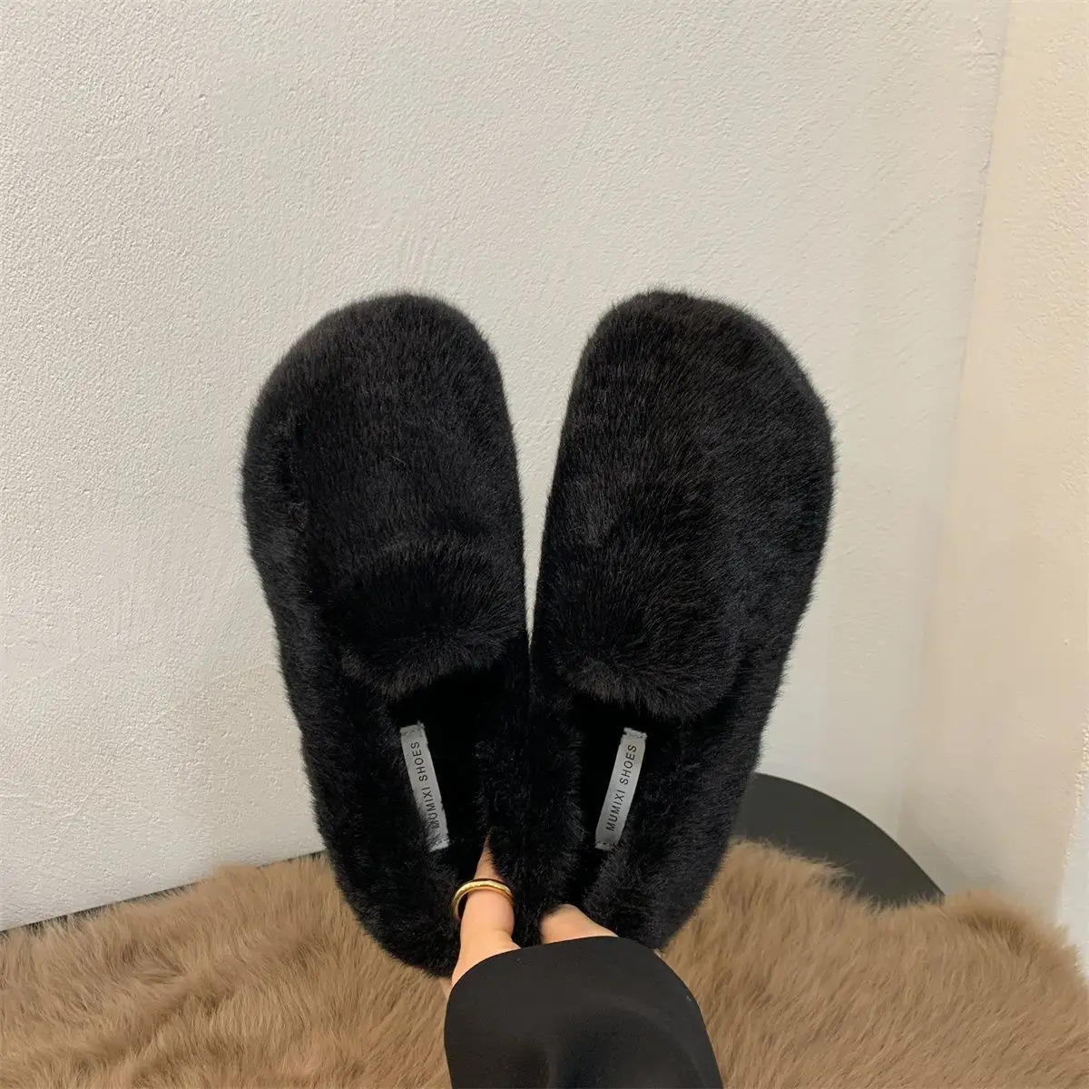 Black Downy Slip On Loafers Women Warm Winter Flat Fluffy Shoes Soft Sole Beige Fur Moccasins Mom Granny Furry Ballet Flats 250809