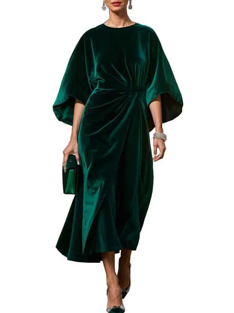 2025 Womens Fashion And Ele Gold Velvet Waist Dress Bat Sleeve Dress New Spring Autumn Solid Party Dresses Womens Dresses XJ250814