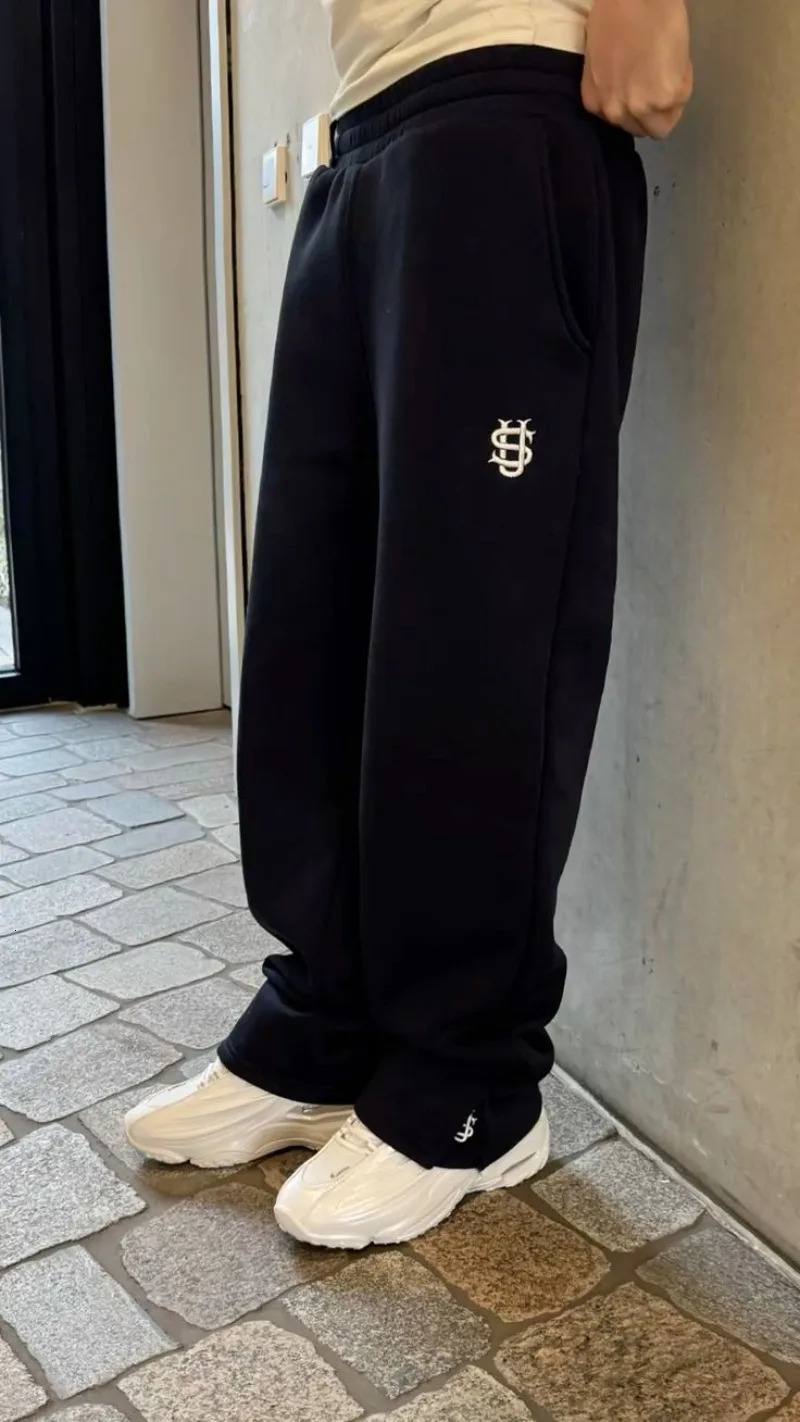 American Mens Navy Blue Y2K Joggers Coin Embroidery Berlin Street Style seller Retro Hip Hop Casual Sweatpants Elastic Waist 250813