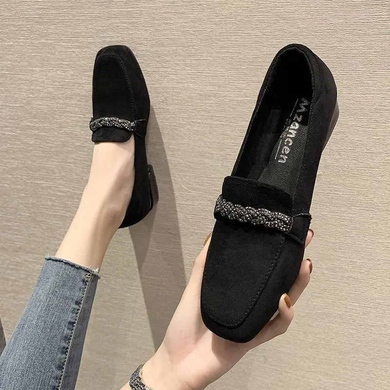 Autumn Winter Women Loafers Low Heels Boat Shoes Square Toe Dress Shoes Chain Faux Suede Plush Warm Ladies Shoes Plus Size 250809