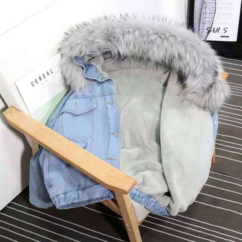 Faux Fur Collar Denim Jacket Women Winter Hooded Warm Jean Coat Student Basic Parkas Female Bomber Jacket