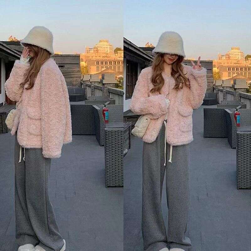Fashionable Coat for Women's 2023 New Lamb Imitation Rabbit Hair Loose, Slim and Warm, High Grade Plush Top