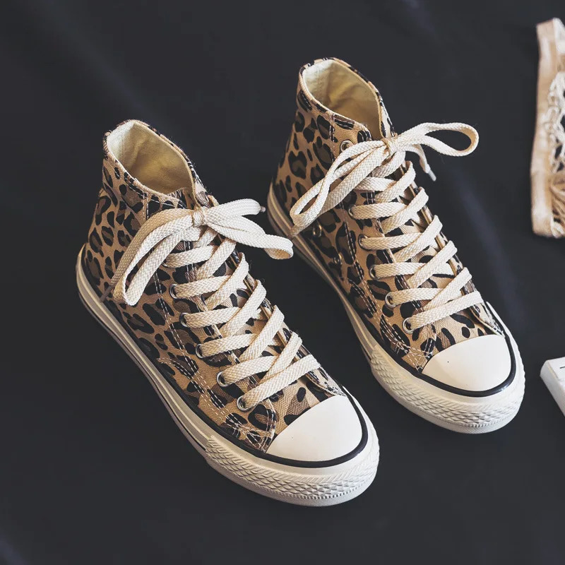 Summer Leopard Print High Top Canvas oes Womens Korean Sle Versatile Student Harajuku Ulzzang Womens oes 250809