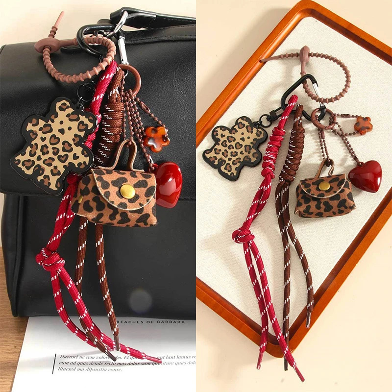 Fashion Leopard Starfish Keychain Cute Balloon Dog Leather Charm Women Maximalist Bag Ornaments Accessories Braided Rope Keyring 250811