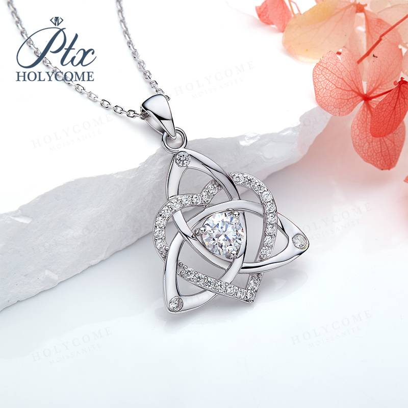 Fashion Jewelry Heart Shaped Shamrock Pendant Necklace Moissanite Diamond 925 Sterling Silver Anniversary Birthday Gift Hypoallergenic Intricate