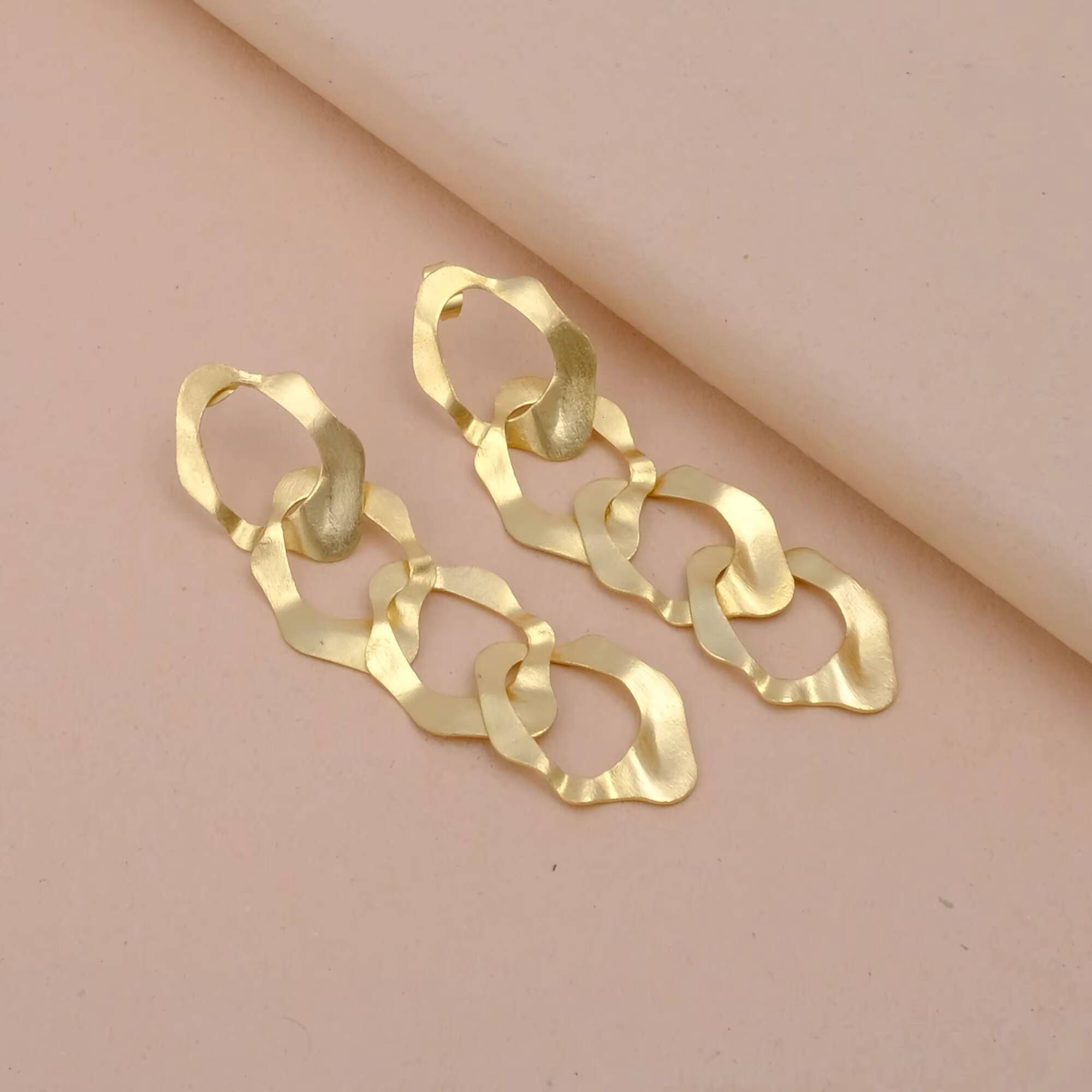 Hammered Design Twisted Link Designer Hoop Gold-Plated Fashion Exaggerated Earrings