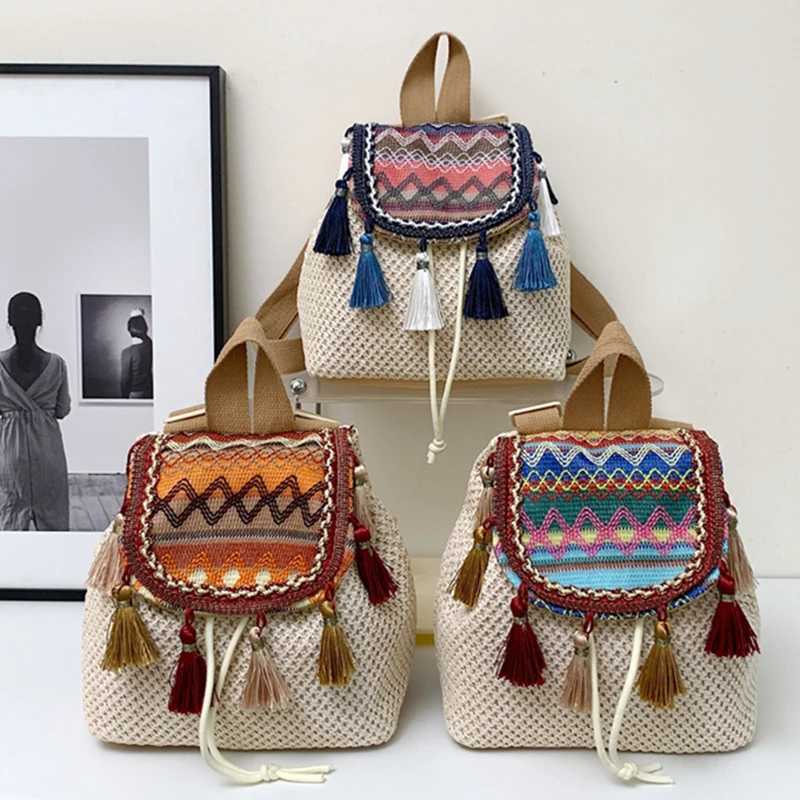 2023 New Fashion Folk Style Portable Small Bag Female Woven Shoulder Bag Niche High Sense Travel Luxury Women Straw Backpack XJ250814