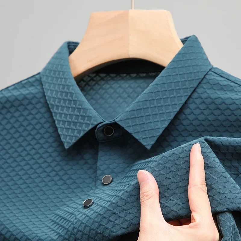 Solid Color Men T-shirt Short Sleeve Polo Shirt Lightweight Business Casual Turn-down Collar Top Men Fashion Slim Fit Pullover XJ250804