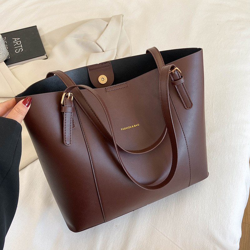 Luxury Brand Designer Bag Vintage Simple Elegant Commuter Bag For Women 2025 Autumn Winter New Fashionable Large Capacity Shoulder Handheld Tote Bag