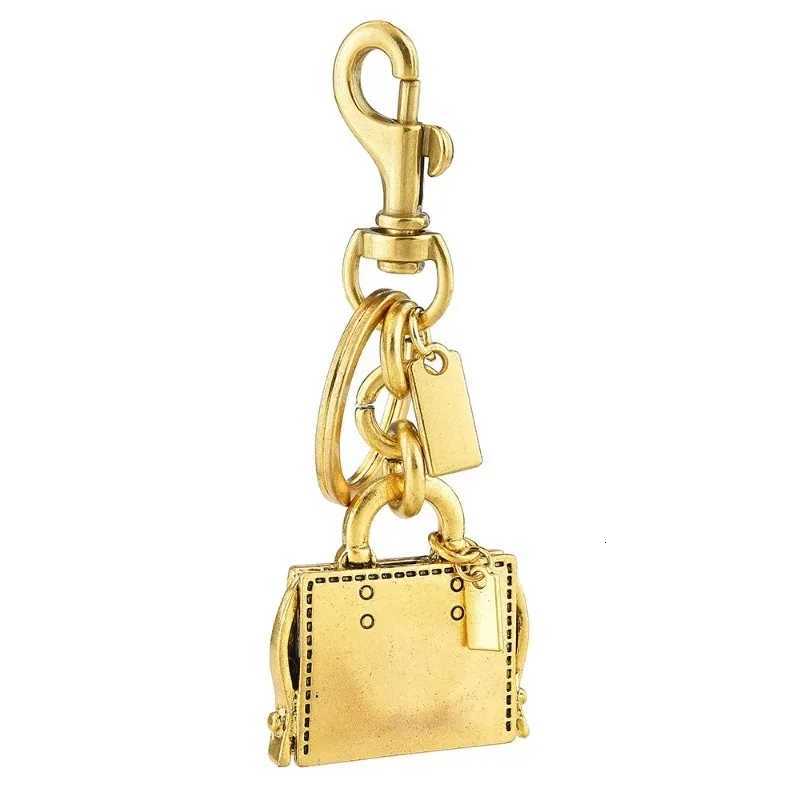 Simple bag pendants accessories schoolbag hangers ladies keychain pendants high-end style keychains S250814