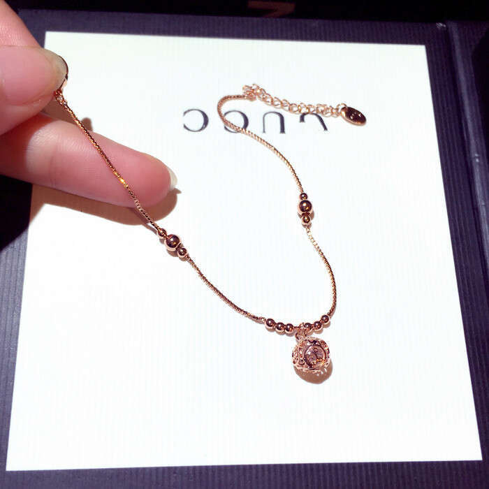 New Fashion Korean and Japanese Style Exquisite Rhinestone Ball Pendant Elegant Bracelet Jewelry for Women S00290