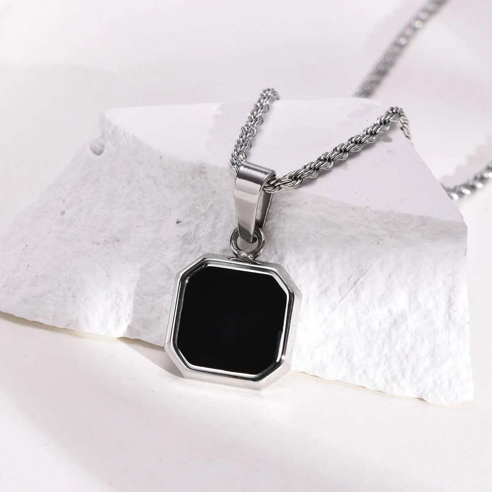 Hongtong Geometric Pendant Necklace - Fashionable Unisex Minimalist Chain (HN0138) with Black/White Shell for Unisex