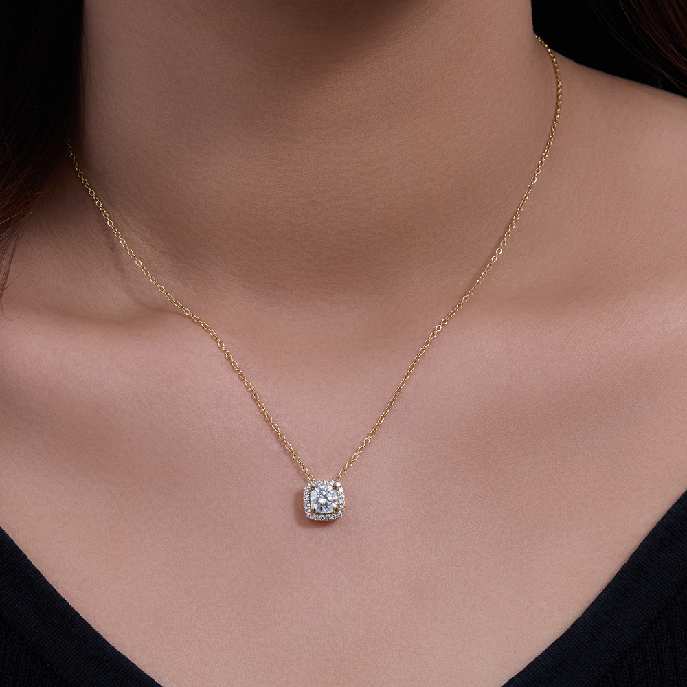 S Pure Sier Fashion Geometric Square Zircon Pendant for Women Simple Ins Versatile Necklace Collarbone Chain Jewelry for Women