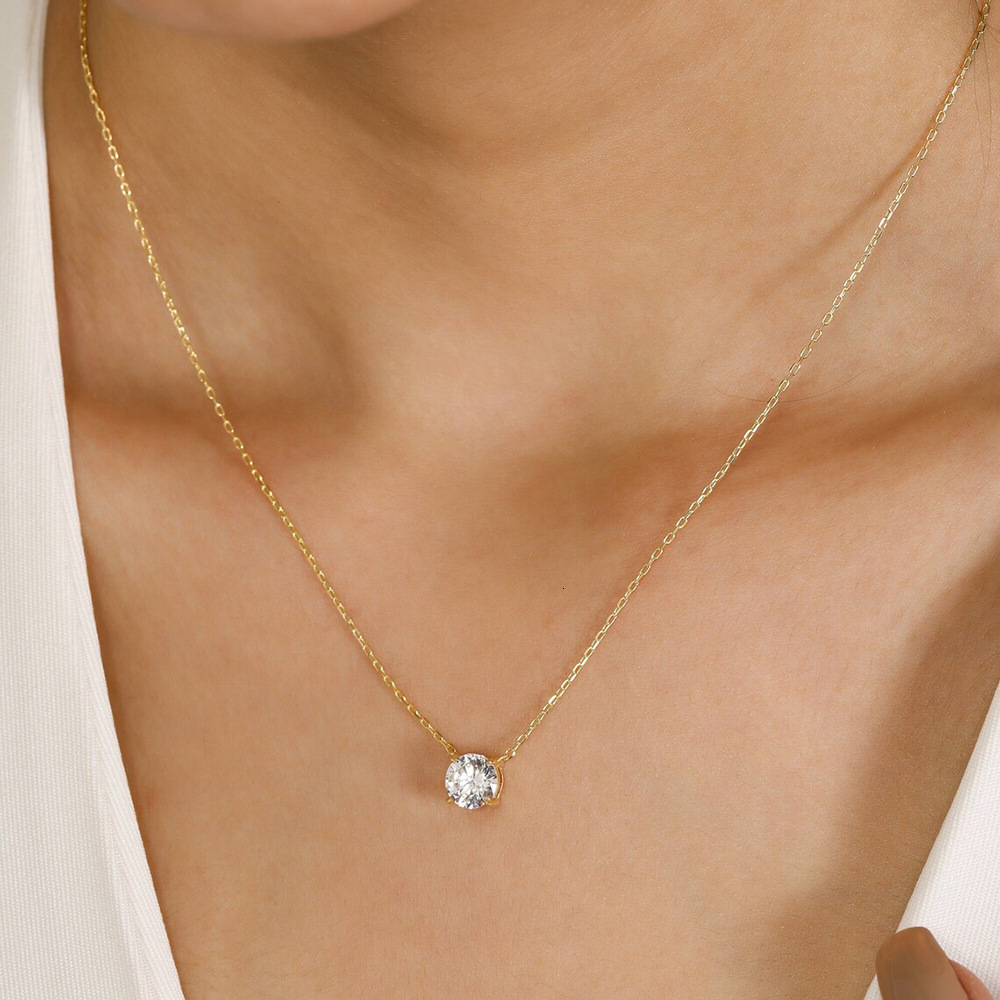 S Pure Sier Round Zircon Pendant Necklace for Women, Simple Niche Design, Light Ins Single Dia Collarbone Chain Jewelry for Women