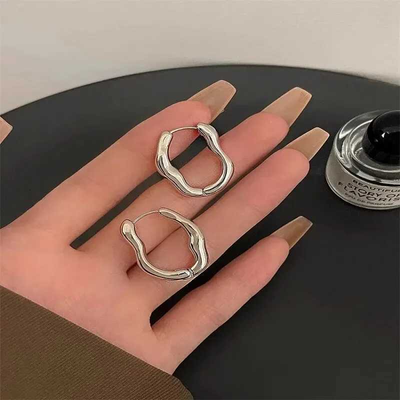 Gold Silver Color Irregular Geometric Metallic Hoop Earrings for Women Simple Cool Ear Buckle Personalized Party Fashion Jewelry XJ250814