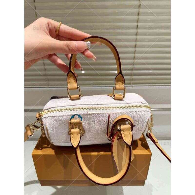 Designer Bags Suede Leather Clutch Brown Medium Small Zipper Women Party Waterproof Synonyms