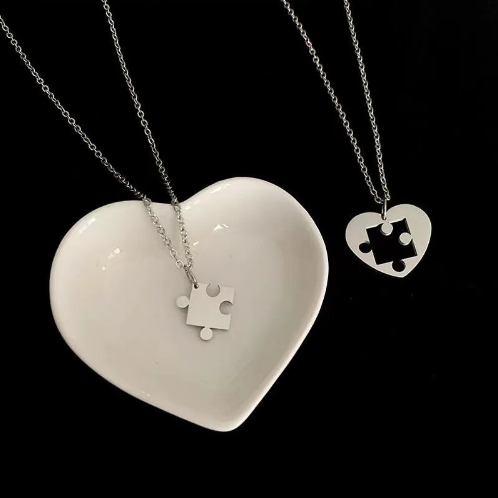 Simple Puzzle Heart Matching Pendant Couple Matching Necklace Couple Good Friends Ladies Men Hip Hop Sweater Chain FashionCollar 250812