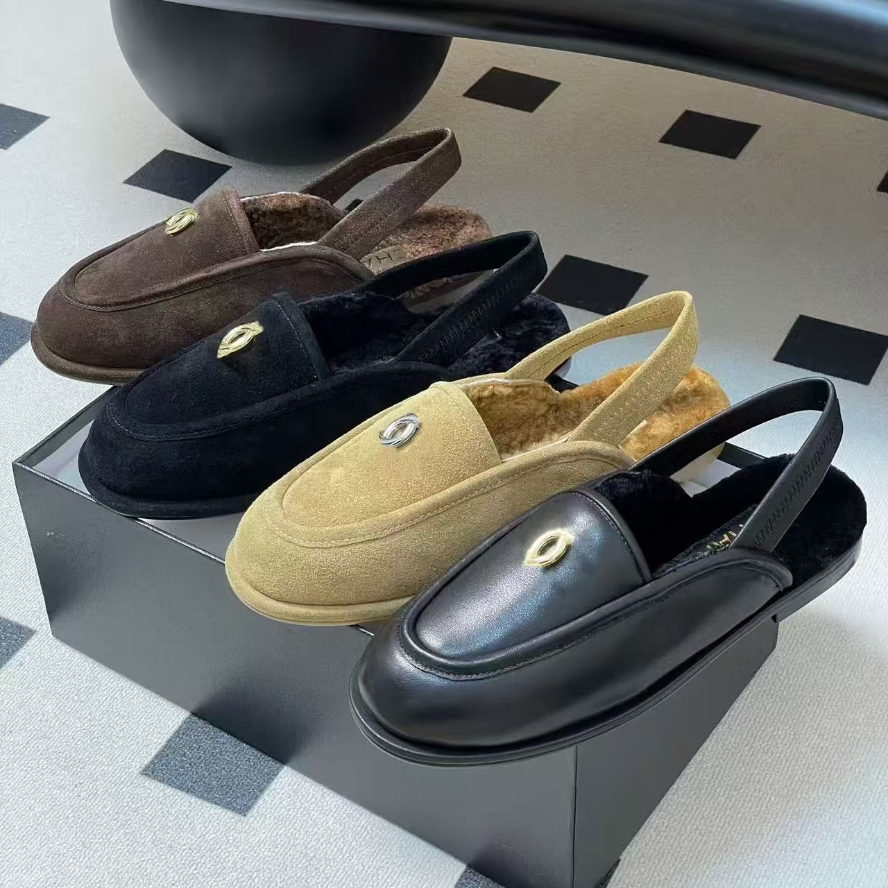 Women Winter Wool Slippers Thick Bottom Faux Fur Furry Fluffy Slides Half Loafer Luxury designer shoes High quality Winter warm Outside suede Solid Color With