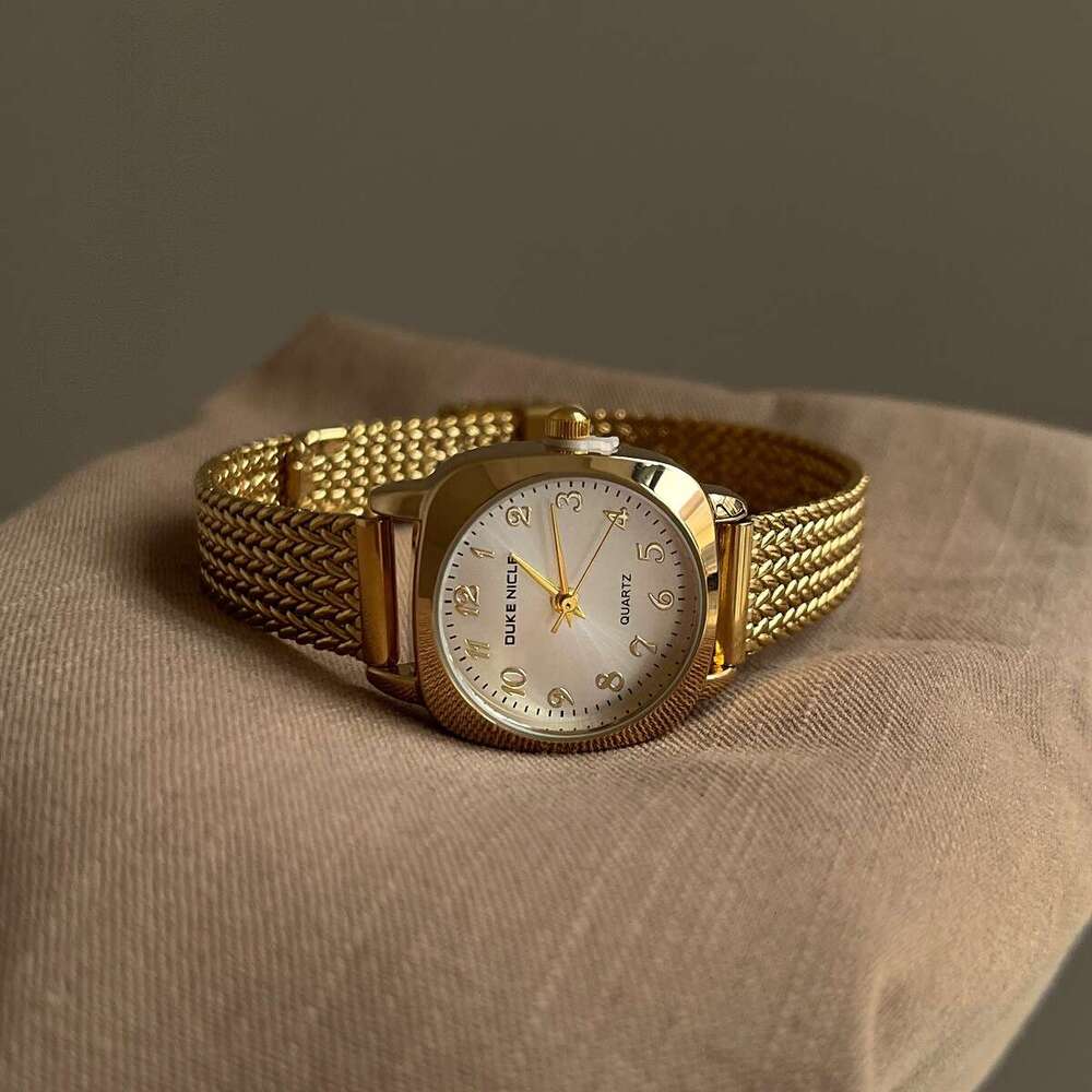 New Women's High-end Mesh Ladies' Wristwatch Vintage Fashion for Women Simple Designer Steel Strap Gold Watch