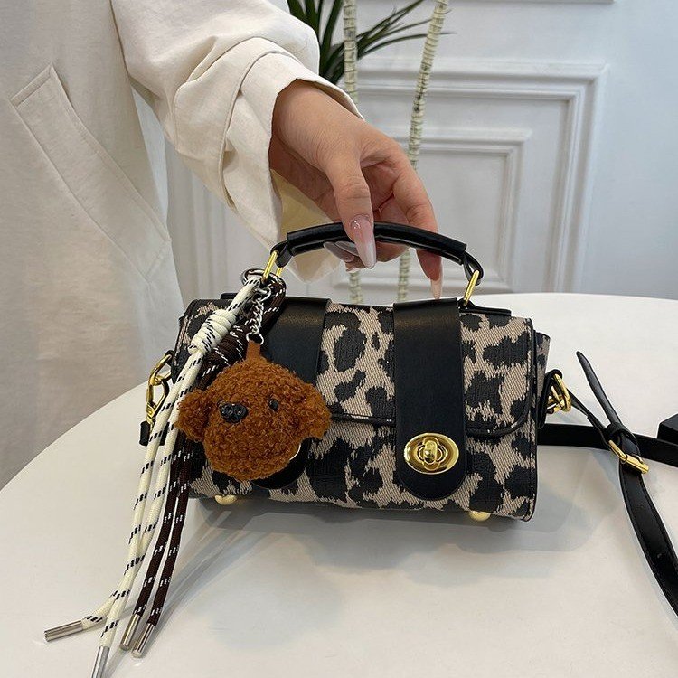 trendy shoulder crossbody purse perfect accessory for your outfit