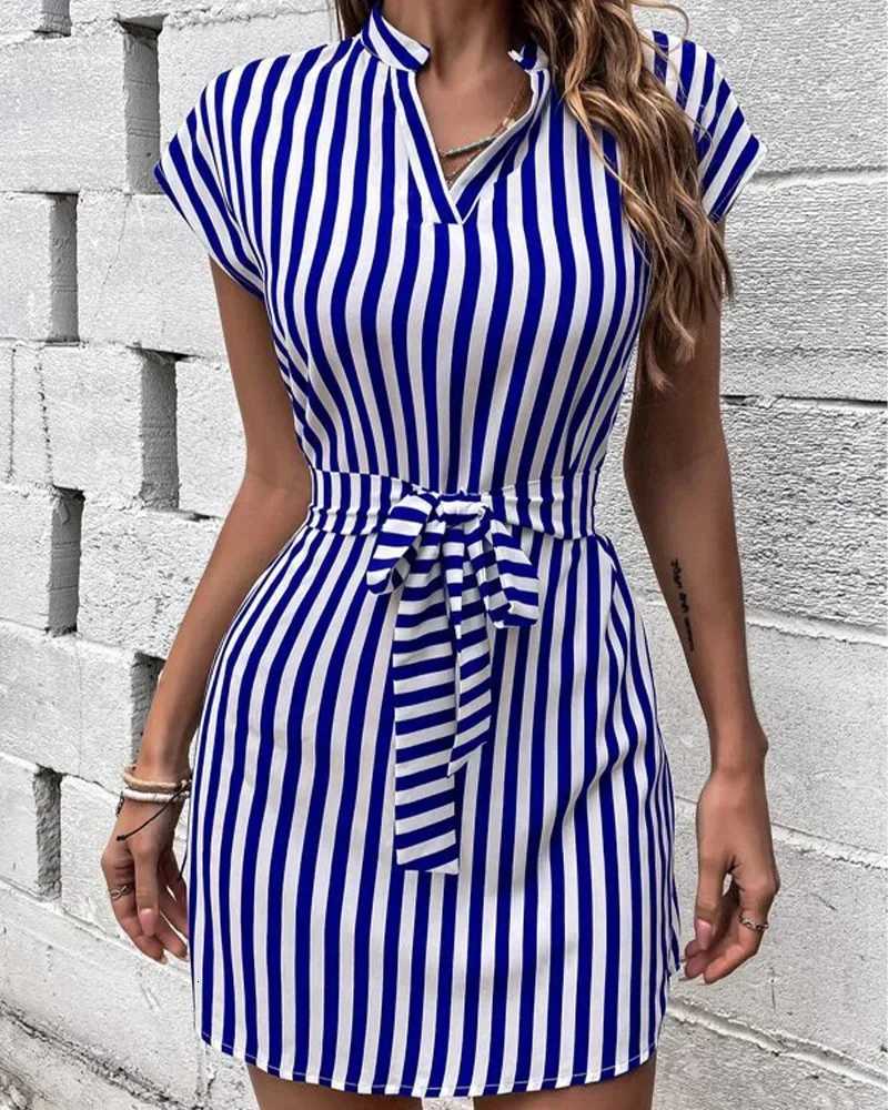 Women Spring Summer Style A-Line Dress Lady Casual Sleeveless Turn-down Collar Striped Printed Dress Vestidos XJ250814