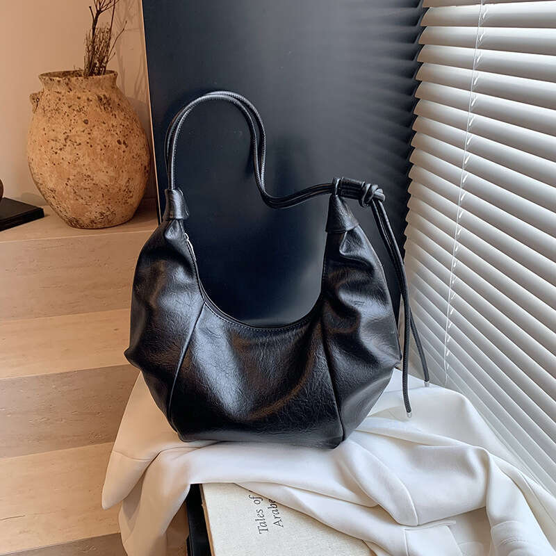 Korean Style Dumpling For Women Lazy Fashion Large Capacity Pleated Underarm French Minimalist Commuter Shoulder Bag