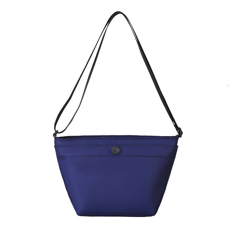 2025 New Korean Style Simple Crossbody Bags Designer Women Small Women Versatile Oxford Cloth Shoulder Harajuku Casual Bucket Bag for Men