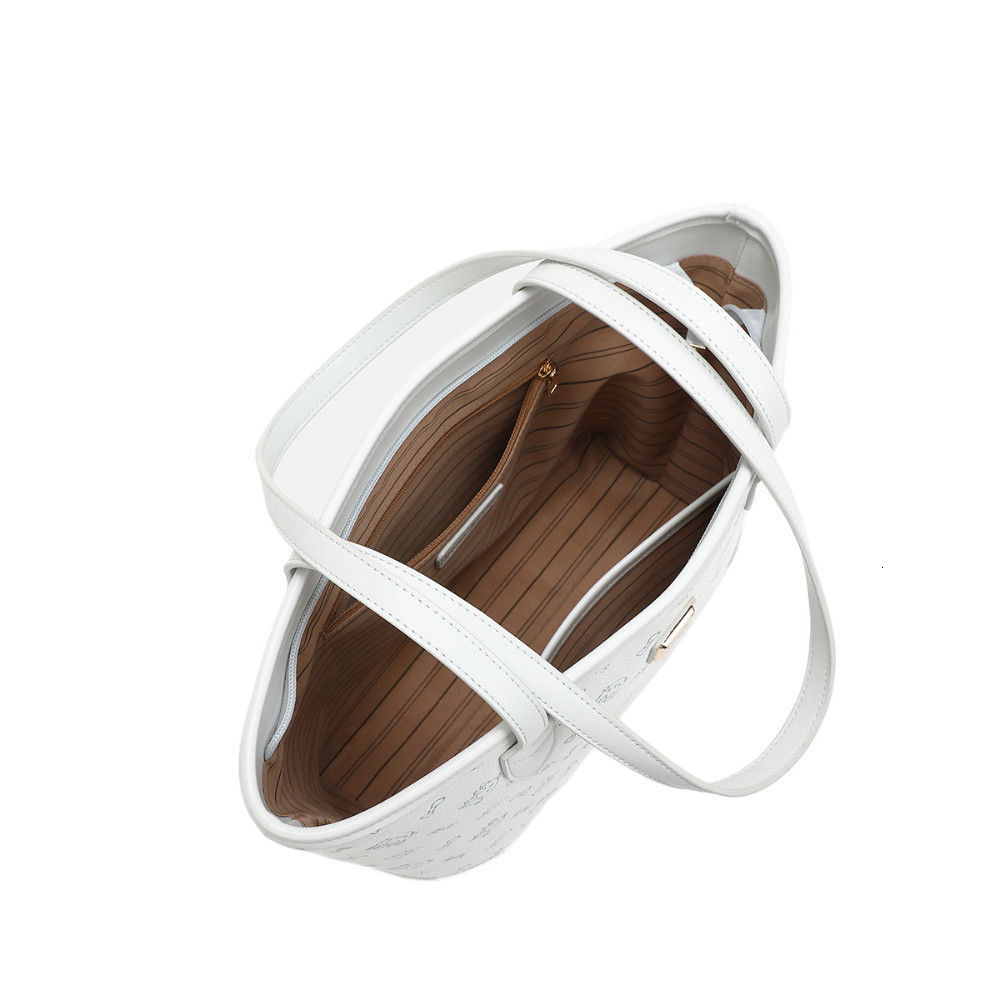 designer bag 2025 New Luxury bag Cartoon Cute Tote Bag Mini Shoulder Crossbody Bag Women Chain Bag with Pendant