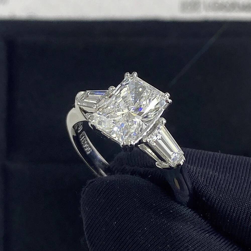 1/2/3/4Carat Radiant Cut Full Moissanite Engagement Ring with Tapered Baguette Shape Diamond S925 Silver Wedding Rings for Women