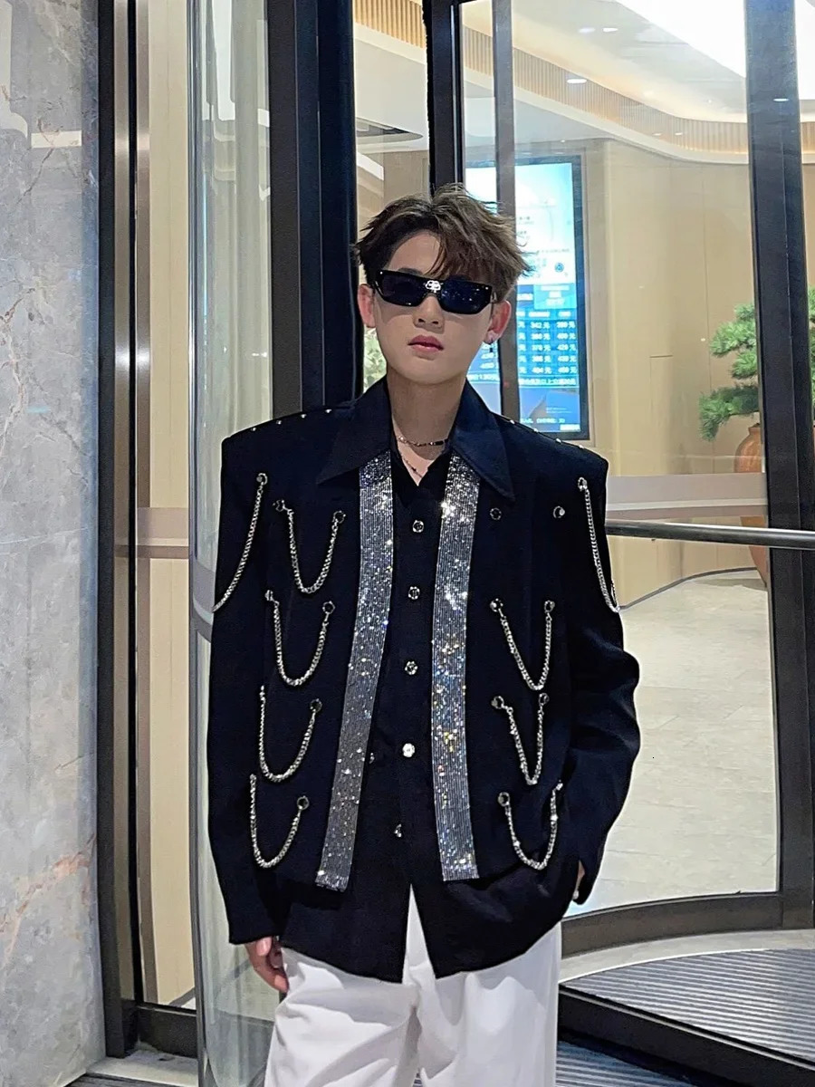 Black Short Suit Coat Autumn Clothes Mens Fashion Rhinestone Metal Chain Loose Long Sleeve Handsome Loose Jackets Tops 250811