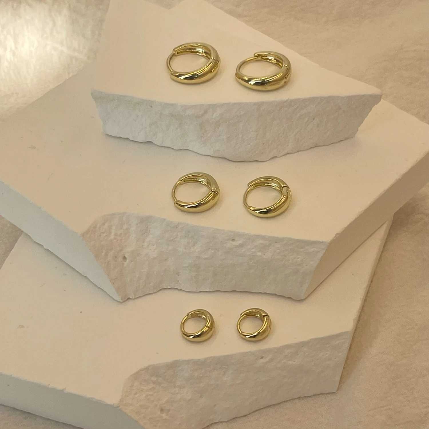 1 Pair Minimalist Stainless Steel Huggie Hoop Earrings for Women Gold Color Tiny Round Circle 6/10/12mm Punk Unisex Rock Earrings XJ250814