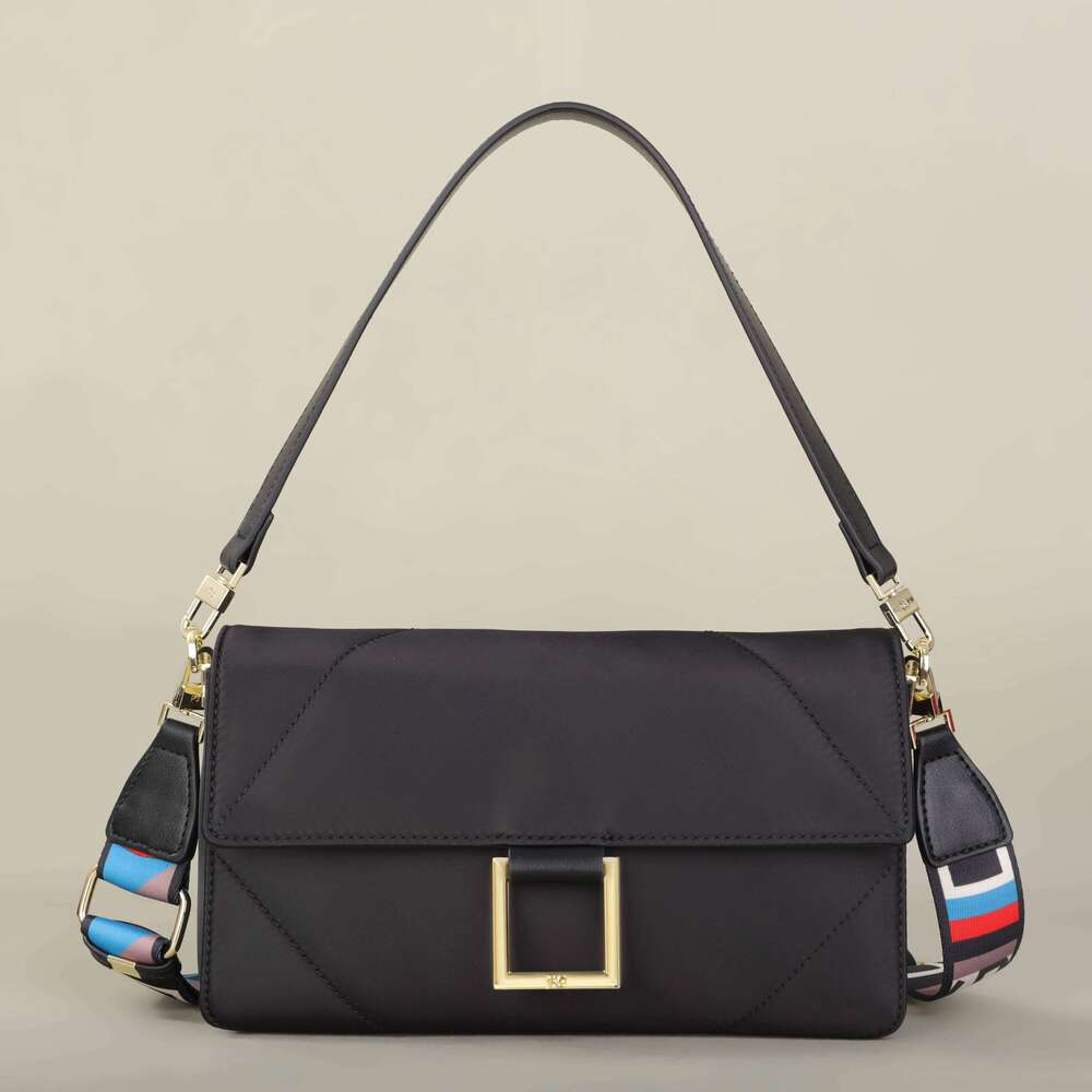 PG Exquisite Brand Fashion Handbag Classic Solid Design Shoulder Dark Letter Emed Ladies Party Bag