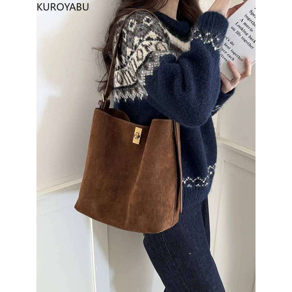 Vintage Women's Large Capacity Suede Shoulder Solid Color Fashion Simple Casual Commuter Bag Bolsos De Mujer 49D212