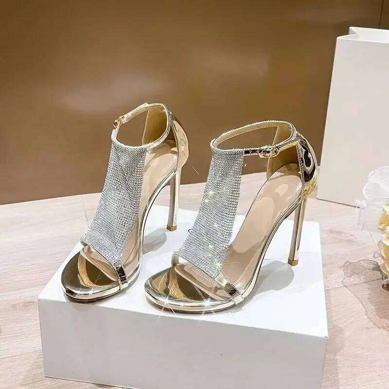 Sexy T-shape Detail Fine Versatile 2024 Summer New Release Socialite Style Ball Gown High Heel Sandals