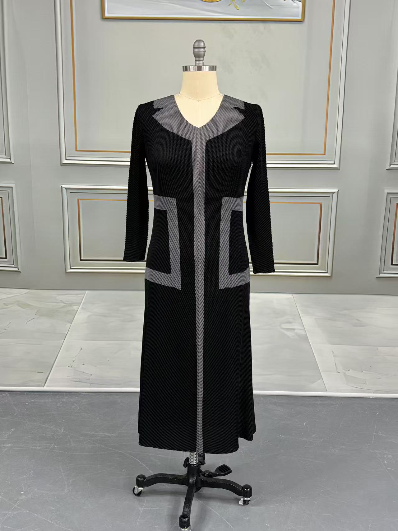 Women's Dresses Chic Full-Length Tunic with Ruched Design for Fashionable Outfits by Number 7108