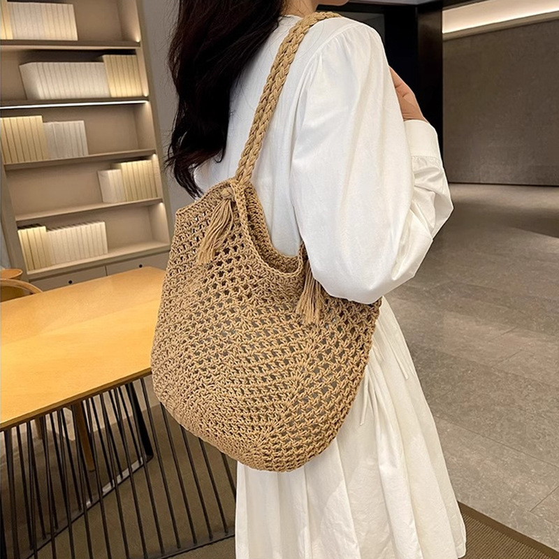 Casual Large Capacity Commuter Cotton Woven Hollow Straw Lazy Style Beach Vacation Shoulder Bag for Women