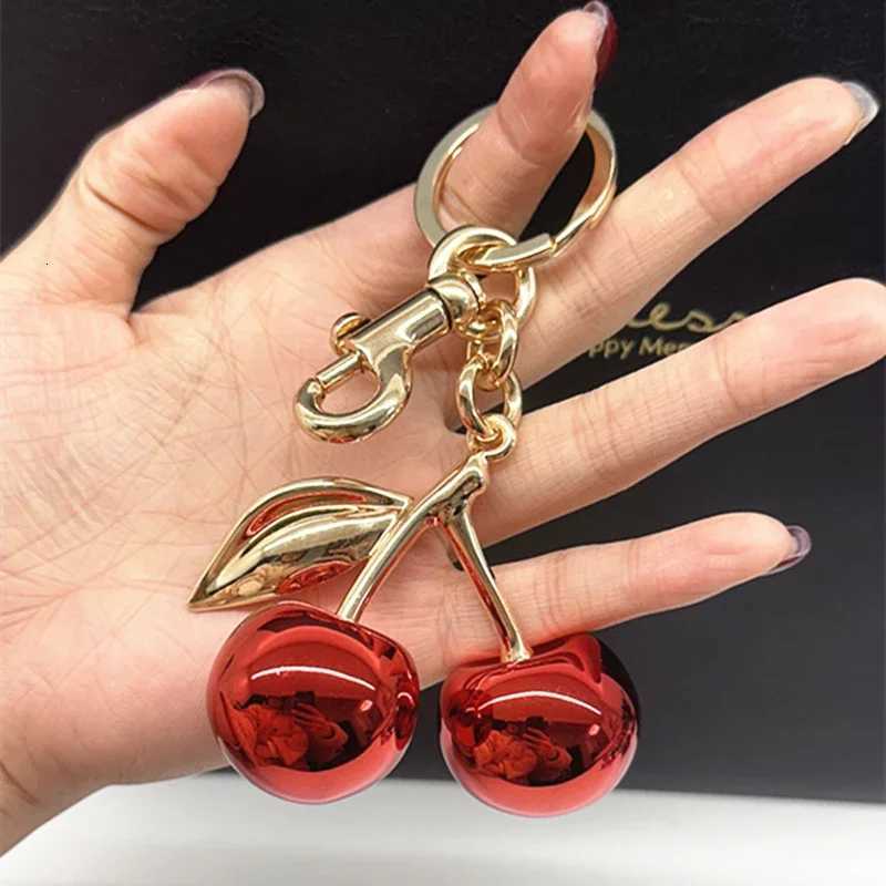 Fashion Glitter Mirror Face Red Cherry Pendant For Handbag Shoulder Bags Womens Keychain Bag Charms Accessories Gift S250814