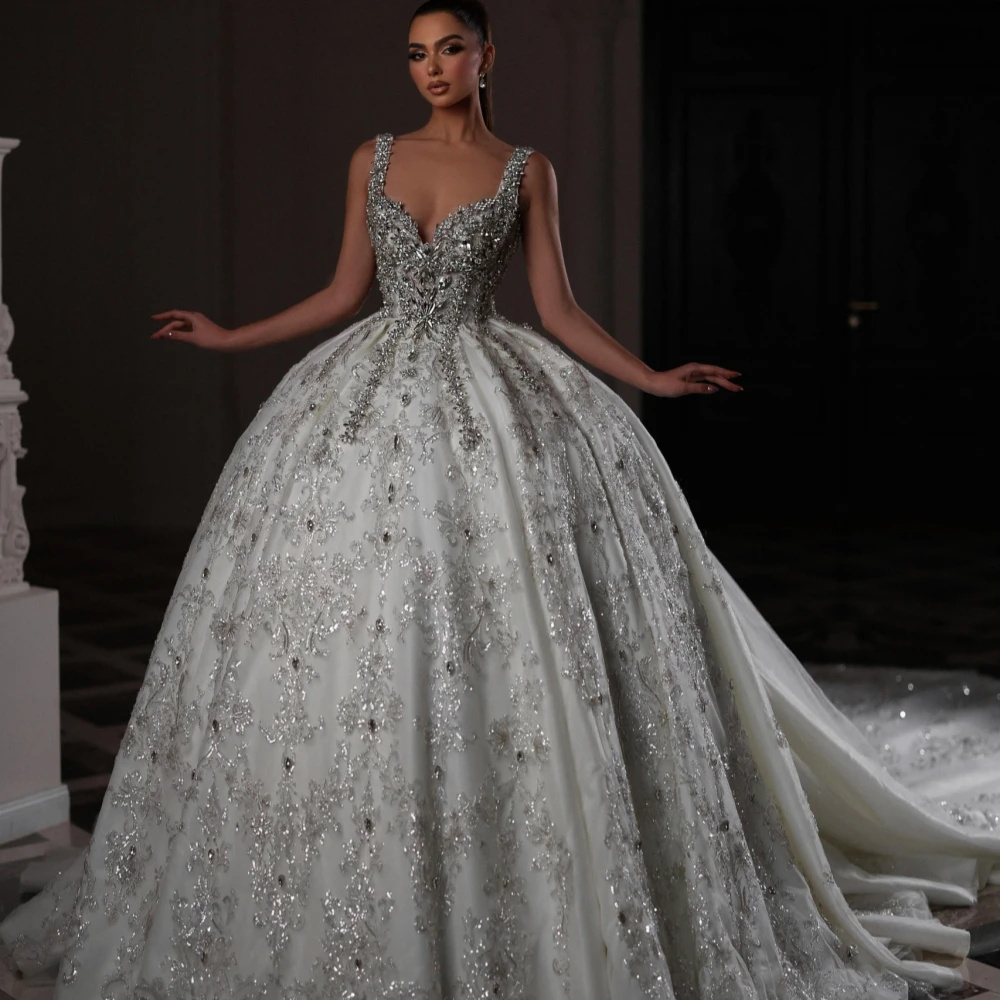 Spaghetti Straps Crystal Wedding Dress Ball Gown Elegant Sequins Lace Bridal Dress Customized Sleeveless Beads vestidos de novia