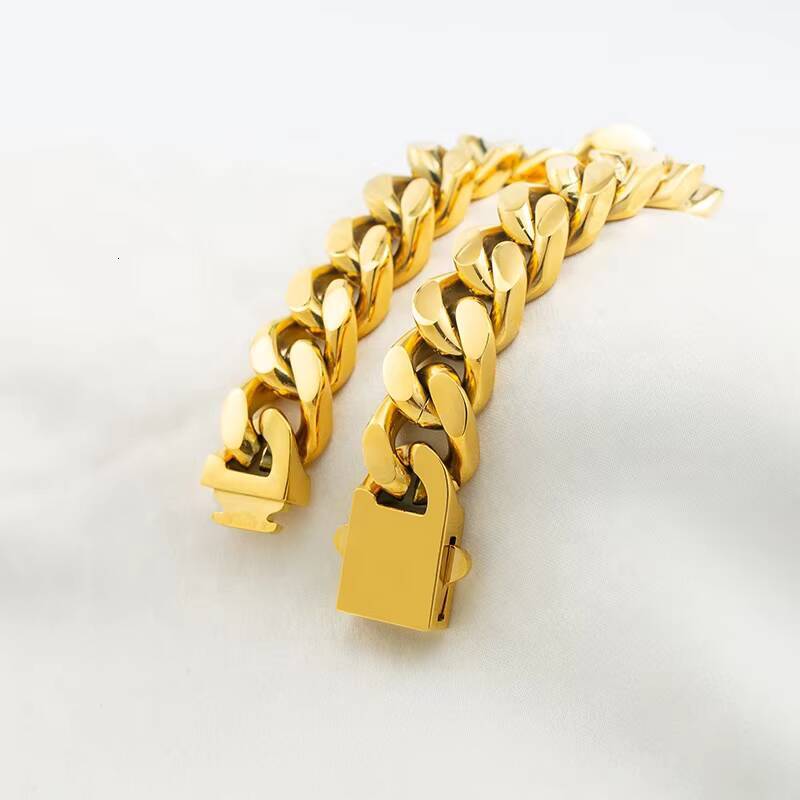 Classic Minimalism Stainless Steel Plating Gold Smooth Surface Cuban Link Mens Bracelets for Friendship