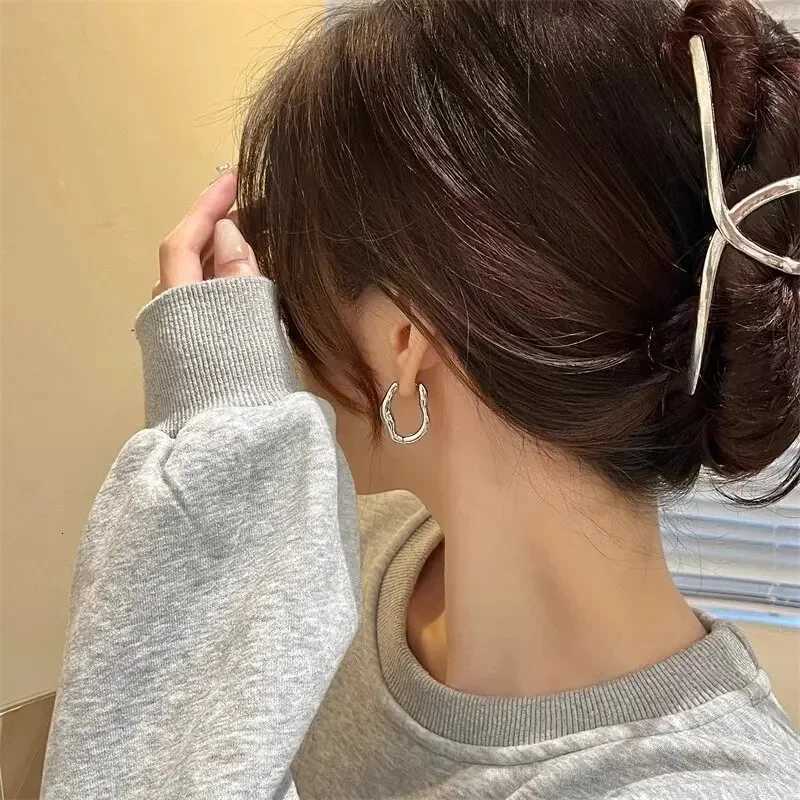 Gold Silver Color Irregular Geometric Metallic Hoop Earrings for Women Simple Cool Ear Buckle Personalized Party Fashion Jewelry XJ250814