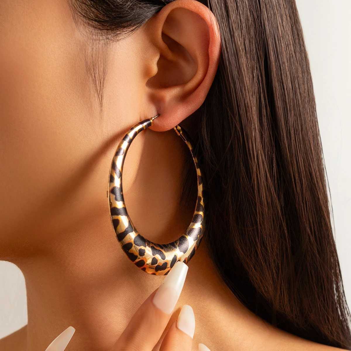2023 Vintage Hollowed Leopard Print Big Round Hoop Earrings for Women Exaggerated Geometric Large Pierced Earrings Y2K Jewelry XJ250814
