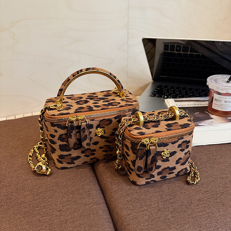 Luxury Brand Designer Bag Vintage Leopard Print Suede Small Square Bag Textured Bags Crossbody Versatile Chain Shoulder Bag Stylish Box Bag